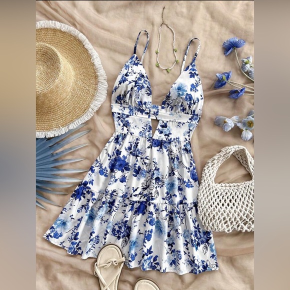 SHEIN Blue and White Floral Mini Dress - Picture 1 of 5